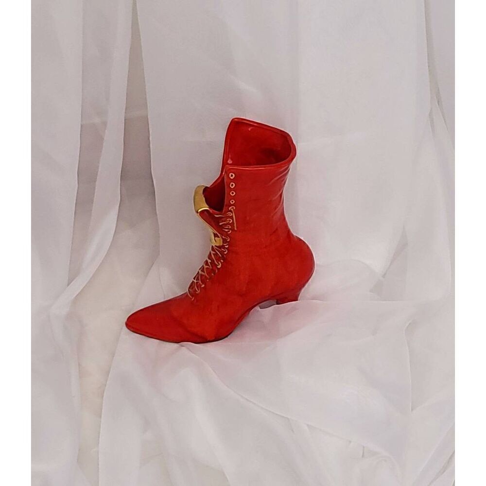 Red boot vase - Picture 7 of 8